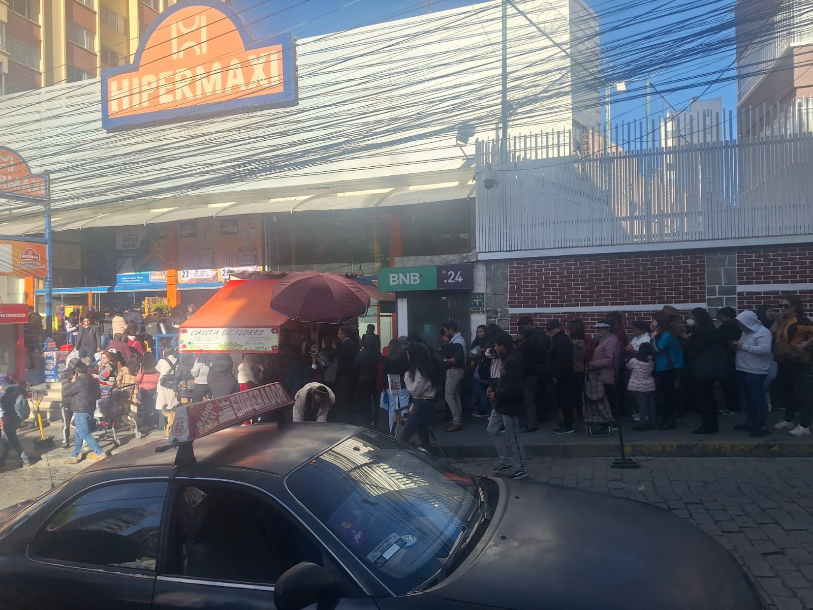 La Poblaci N Se Vuelca A Los Mercados Y Supermercados Para