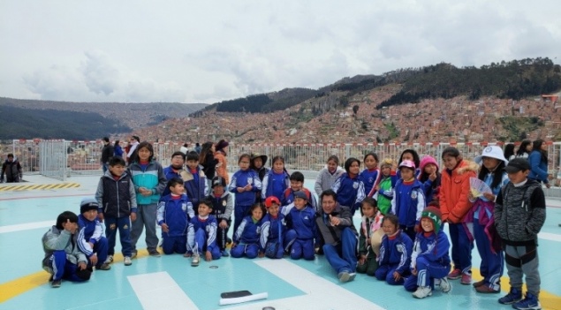Crónica sobre las visitas al Palacio de Evo: “un día en el helipuerto”