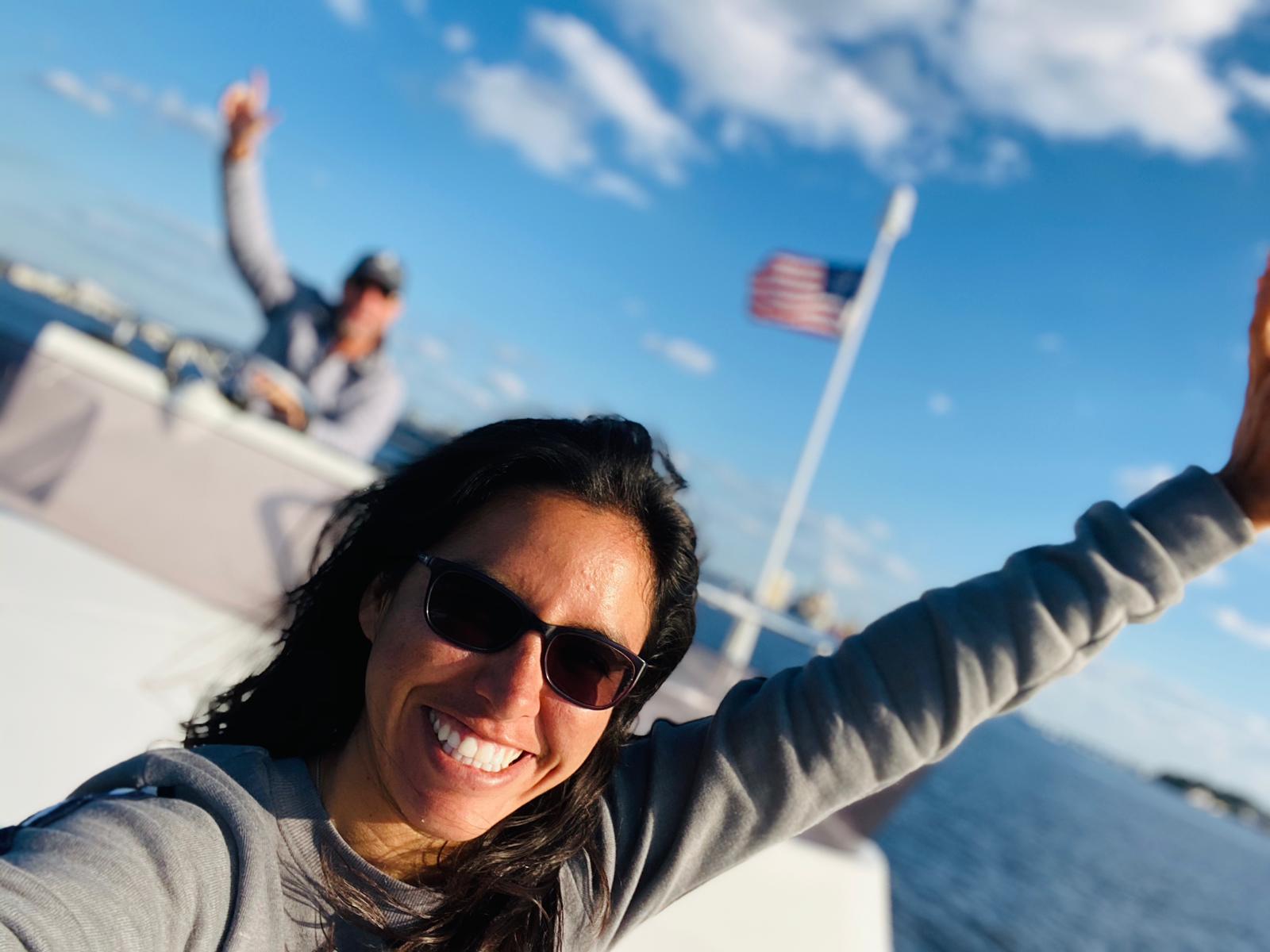 Ana Paola Hurtado, la boliviana que surca los mares mientras trabaja