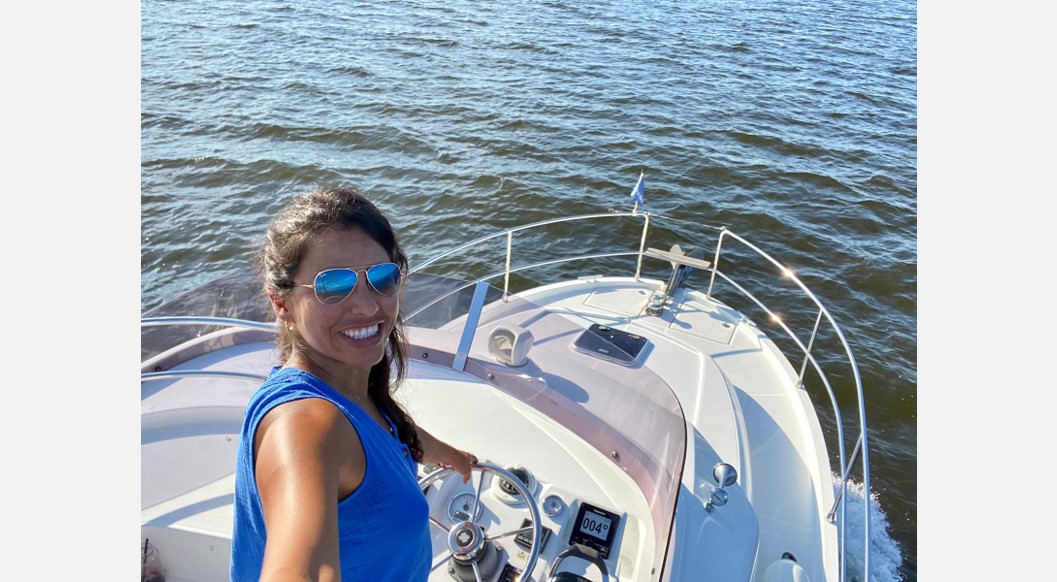 Ana Paola Hurtado, la boliviana que surca los mares mientras trabaja