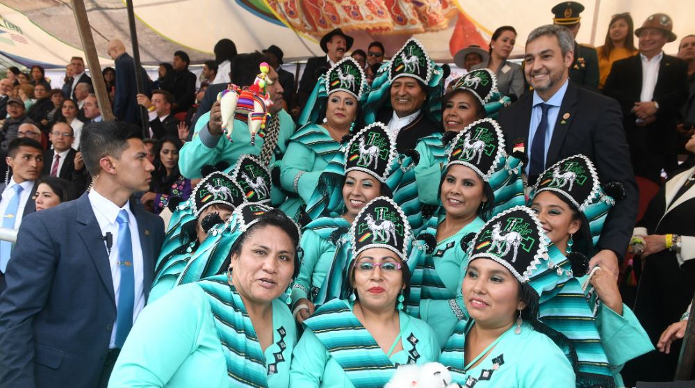 Presidente de Paraguay califica de “maravilloso y grandioso” el Carnaval de Oruro