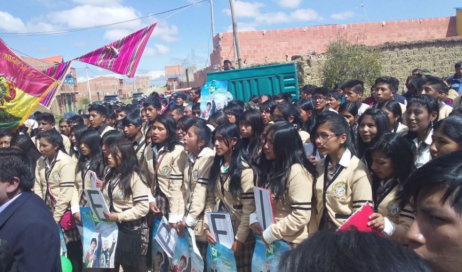 Vice a estudiantes: “qué vamos a hacer para impedir” que “no nos quiten el gas” en El Alto