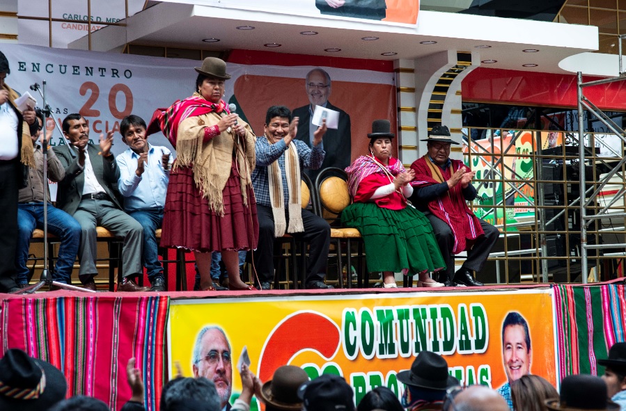 En encuentro con dirigentes de provincias, Mesa dijo que se debe aspirar a lograr “una mejor Bolivia”