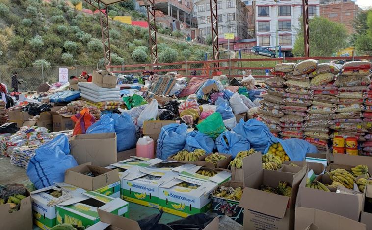 Deslizamiento en San Jorge kantutani: Voluntarios chef cocinan con apoyo de nutricionistas