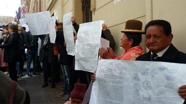 Una marcha de protesta exige la libertad de Jhiery y fiscal Blanco moviliza a grupos sociales