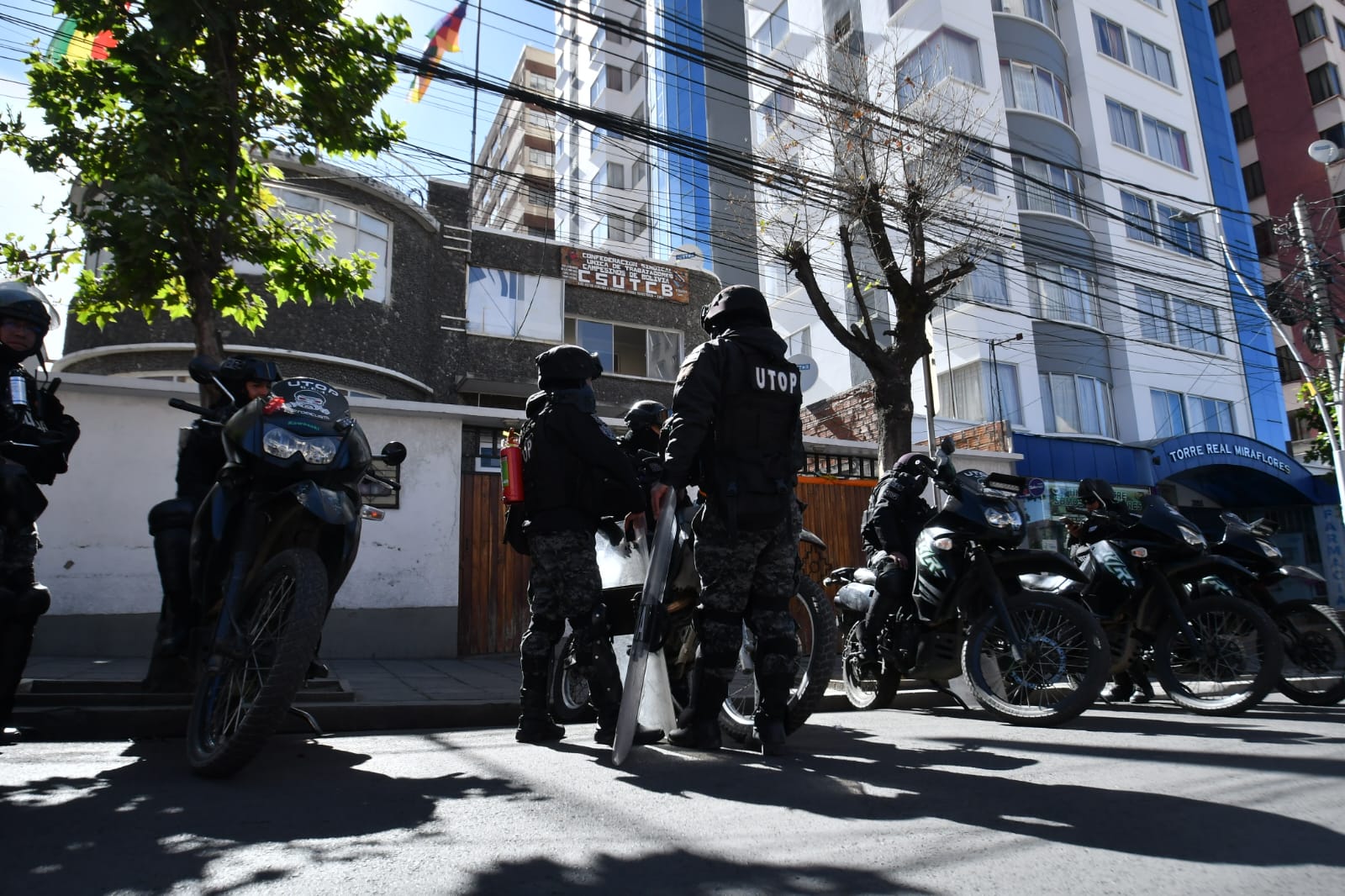 Morales y la dirigencia "evista" de la CSUTCB acusan al presidente Arce por ordenar gasificación del congreso campesino