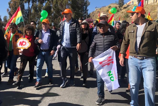 Masivo respaldo a la marcha por respeto al 21F y renuncia de los vocales del Órgano Electoral