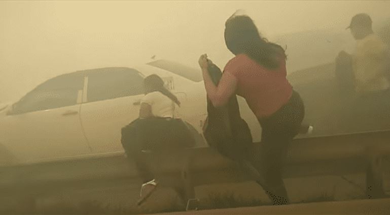 Humareda producto de un incendio forestal  en Warnes provocó al menos tres accidentes