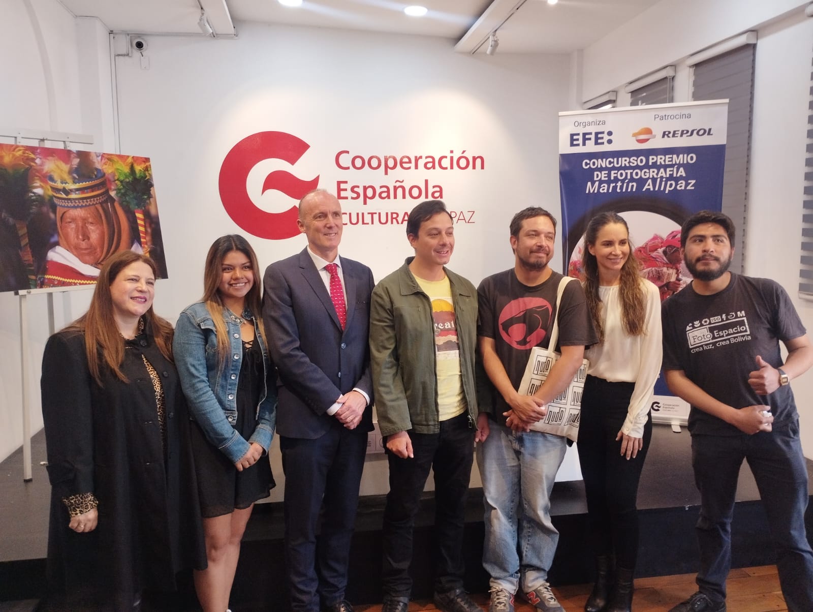 EFE celebra 45 años en Bolivia y presenta al ganador de su concurso de fotografía “Martín Alipaz”