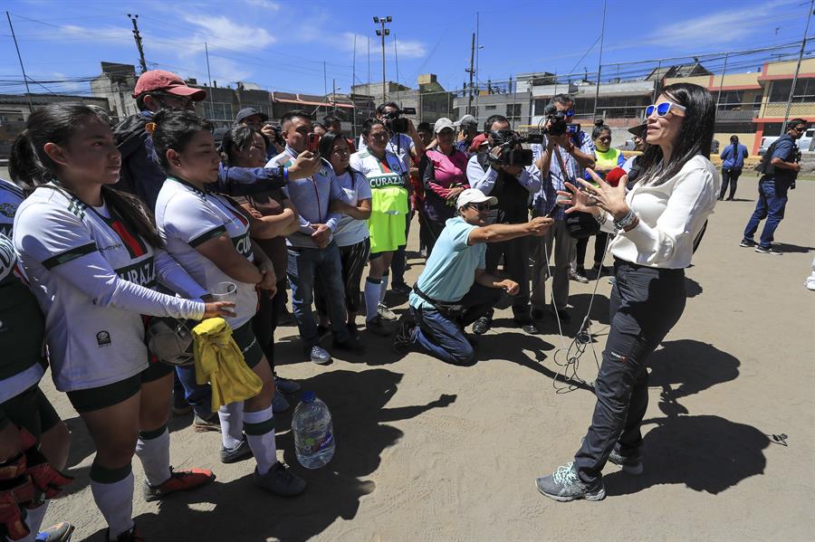 Este domingo, la correista Gonzáles y el empresario Noboa se disputarán la presidencia de Ecuador