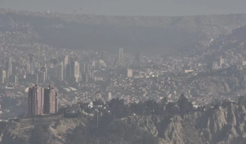 La Paz amaneció con humo; encendido de fogatas aumentó en 35% con relación a 2018