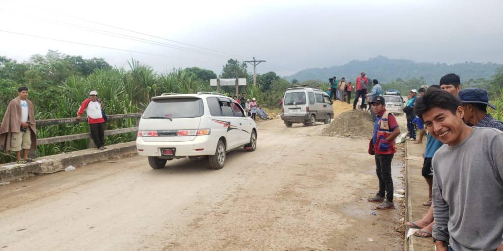 Pobladores intensifican el bloqueo en Yucumo Brújula Digital