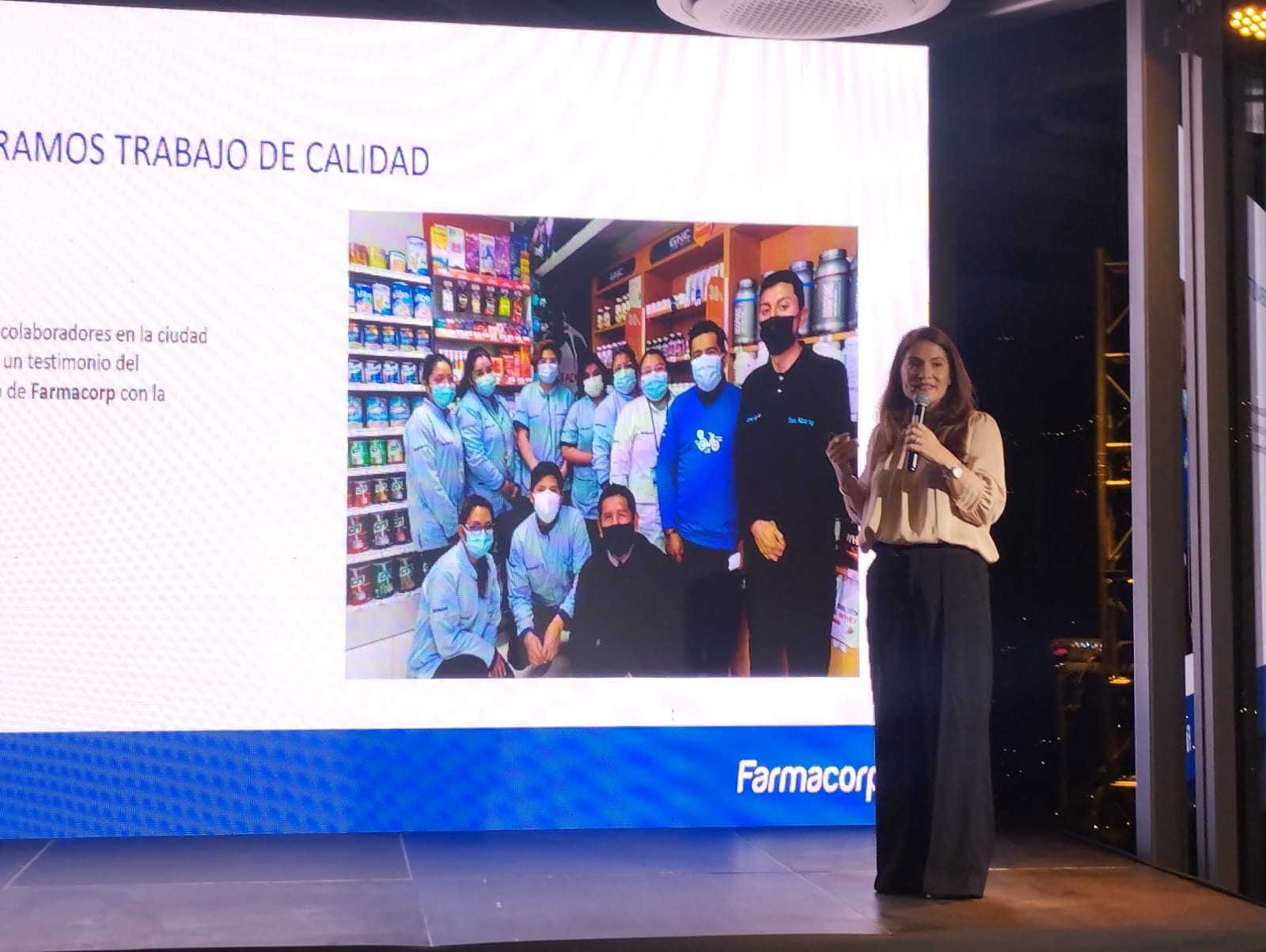 Farmacorp cumple 20 años en La Paz y celebra con la campaña “Sí quiero respirar” y “Los colors del verano”