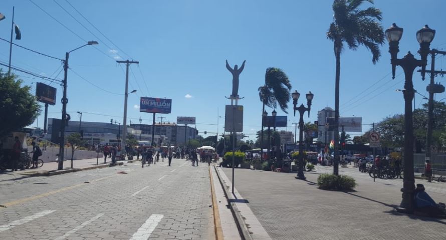 Contundente paro cívico cruceño y el Gobierno dice que es “forzado”
