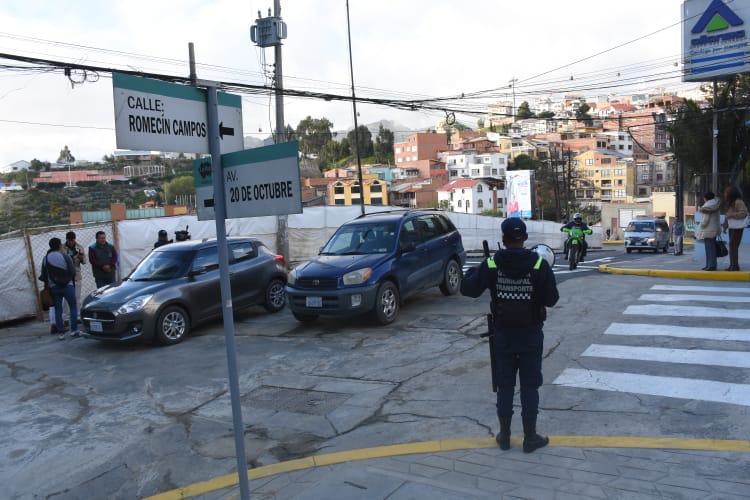 Habilitan las avenidas Kantutani y Del Libertador para el tráfico vehicular