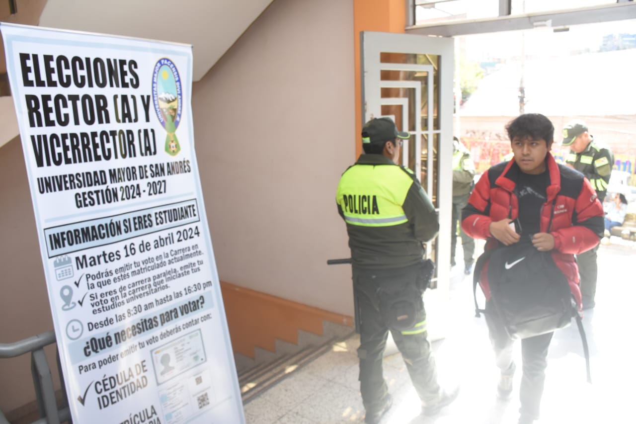 Elecciones en la UMSA se realizaron bajo control policial y el cambio de apellido de un candidato