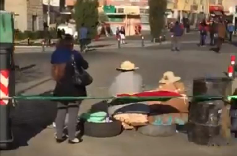 Se inicia paro cívico con bloqueo de calles