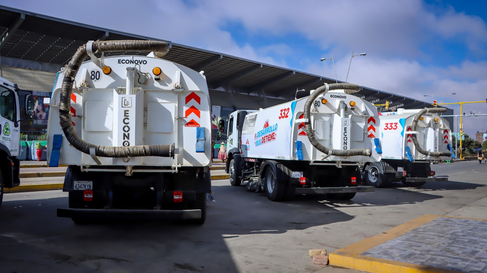 Nuevos carros de limpieza en El Alto ayudarán a "obreritos" dice alcaldesa Eva Copa