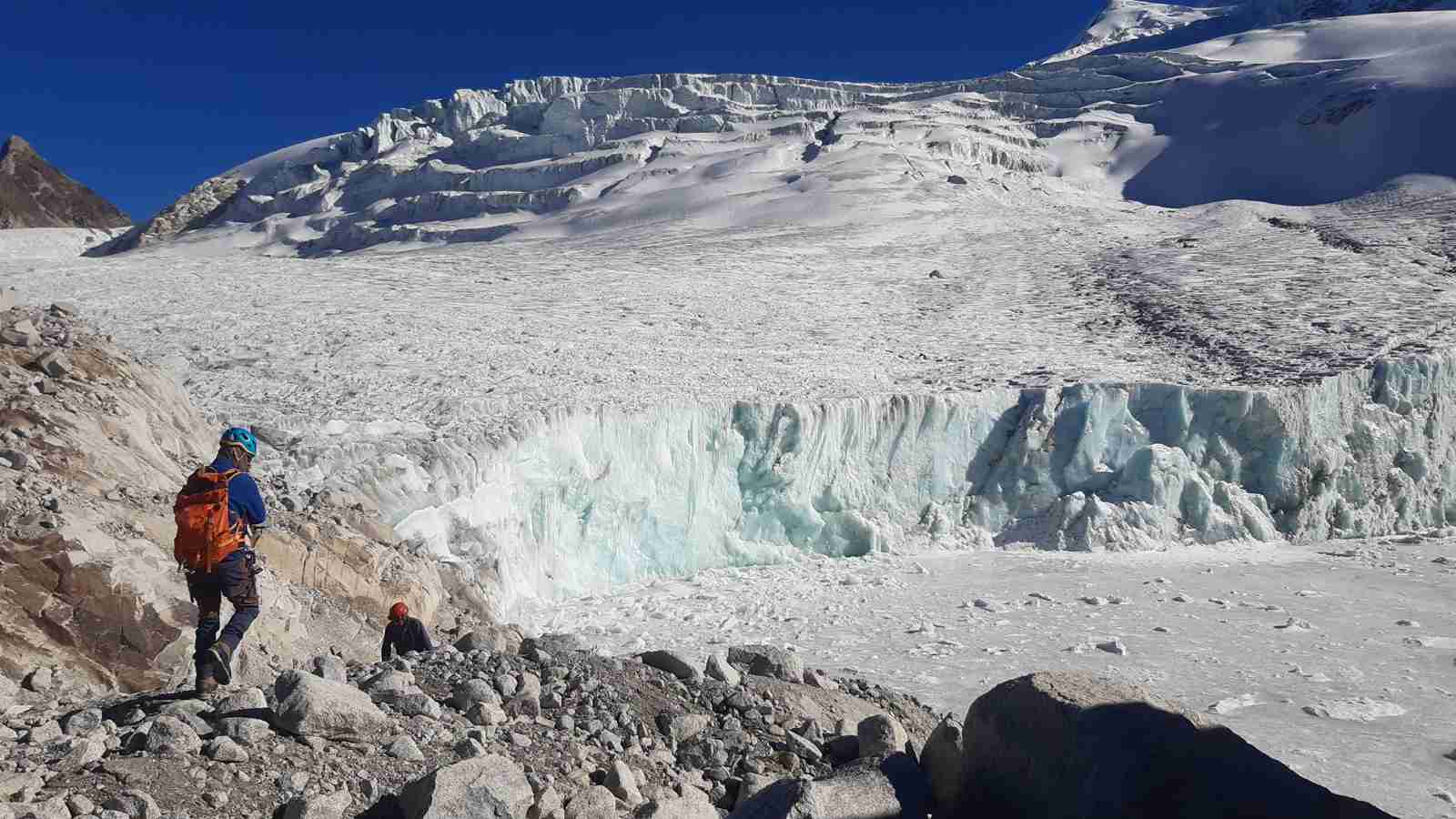 Chachacomani, el pico paceño pierde 17 metros de espesor de nieve en cuatro años
