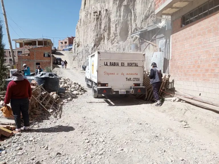 Incendio en Albergue Peluchín dejó dos canes heridos, uno fallecido y daños materiales