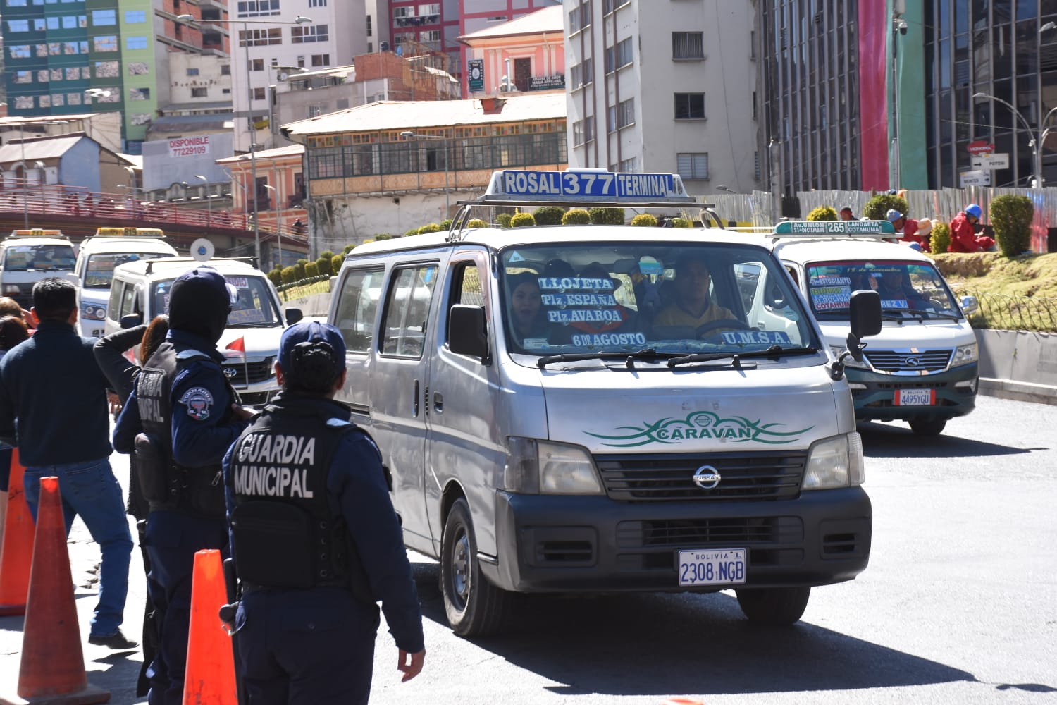 Comienza restricción del transporte sobre la bóveda del Choqueyapu, pero la plaza se mantiene abierta aun