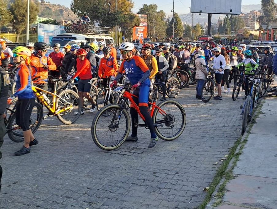 Bagó, con sus productos Colnatur Sport y Heliocare, apoyó la carrera de ciclismo Clásica de Invierno