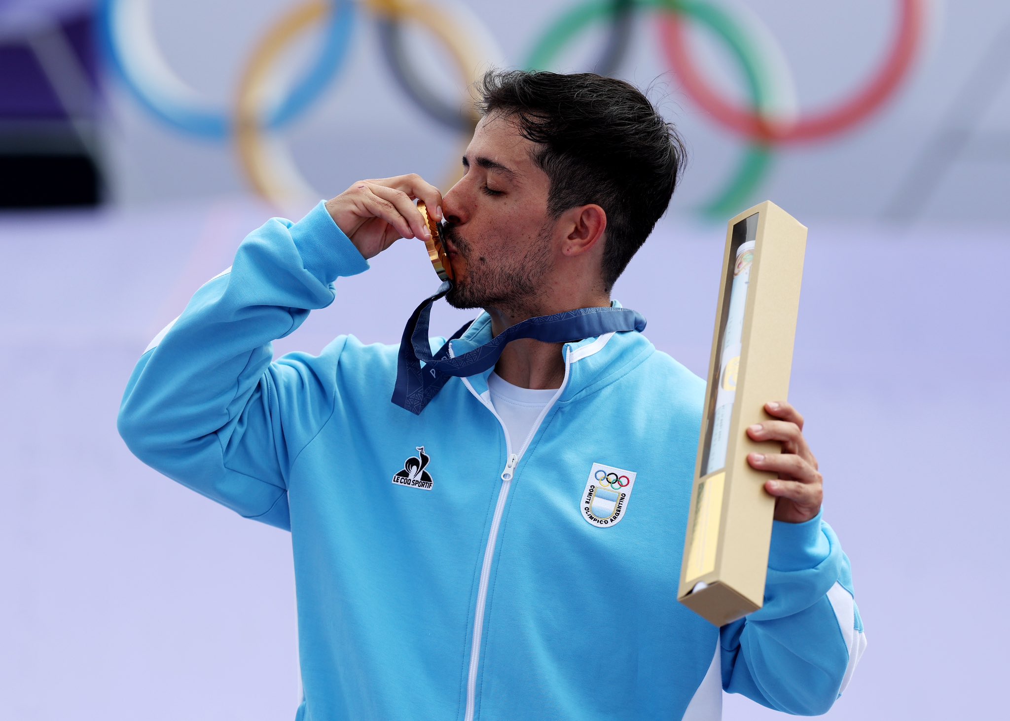 París 2024: el primer oro para Sudamérica lo gana un ciclista argentino nacido en Bolivia