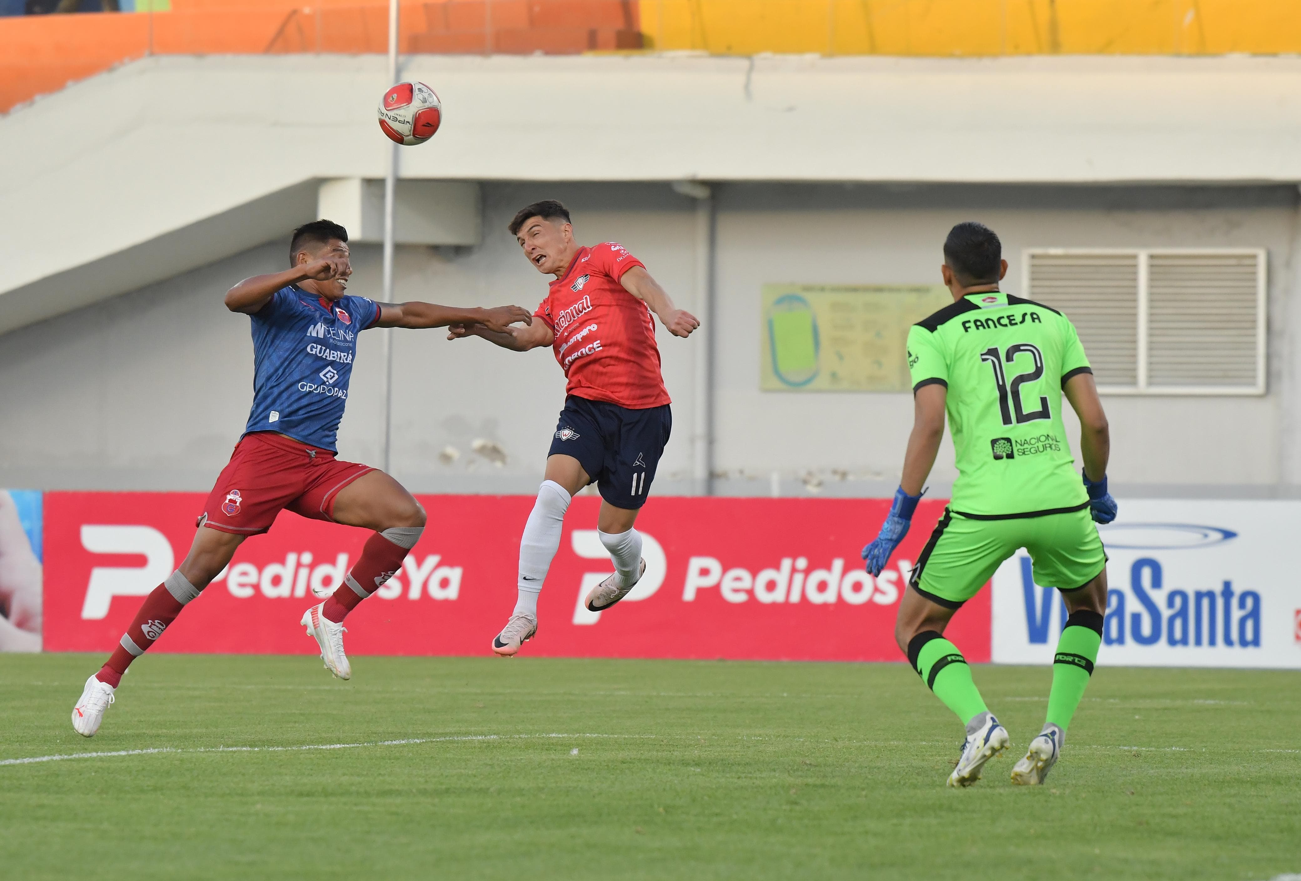 Un golazo desde media cancha de Amaral sella la goleada de Wilster sobre Guabirá