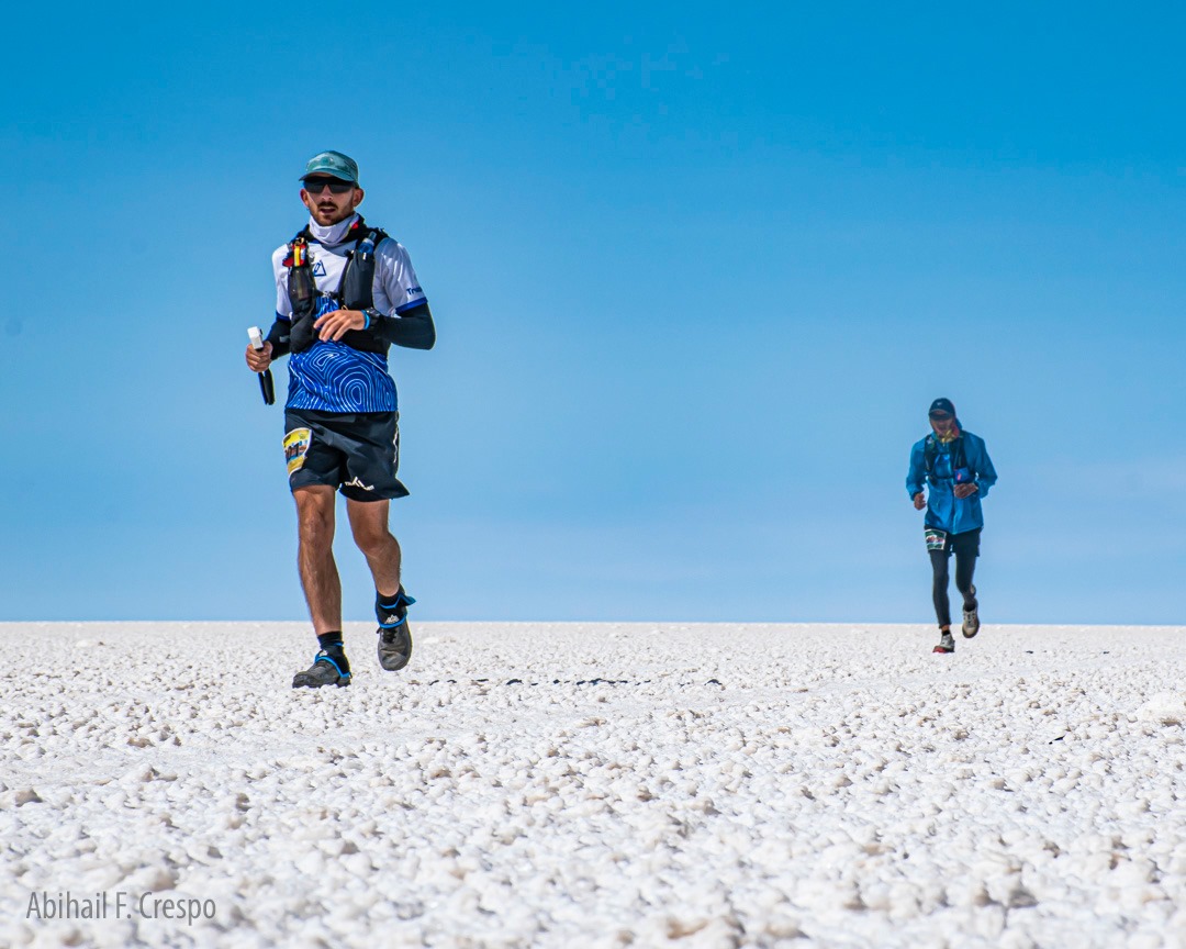 Orureño Aguilar y paceña Yana ganan el Skyrunning por el Salar de Uyuni