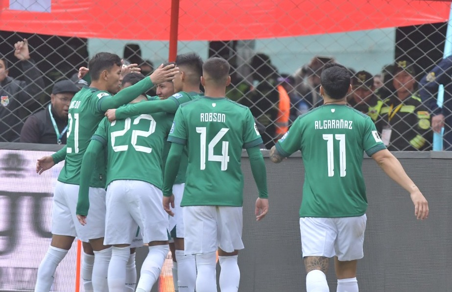 Bolivia logra el triunfo soñado y vuelve a la lucha en las eliminatorias 