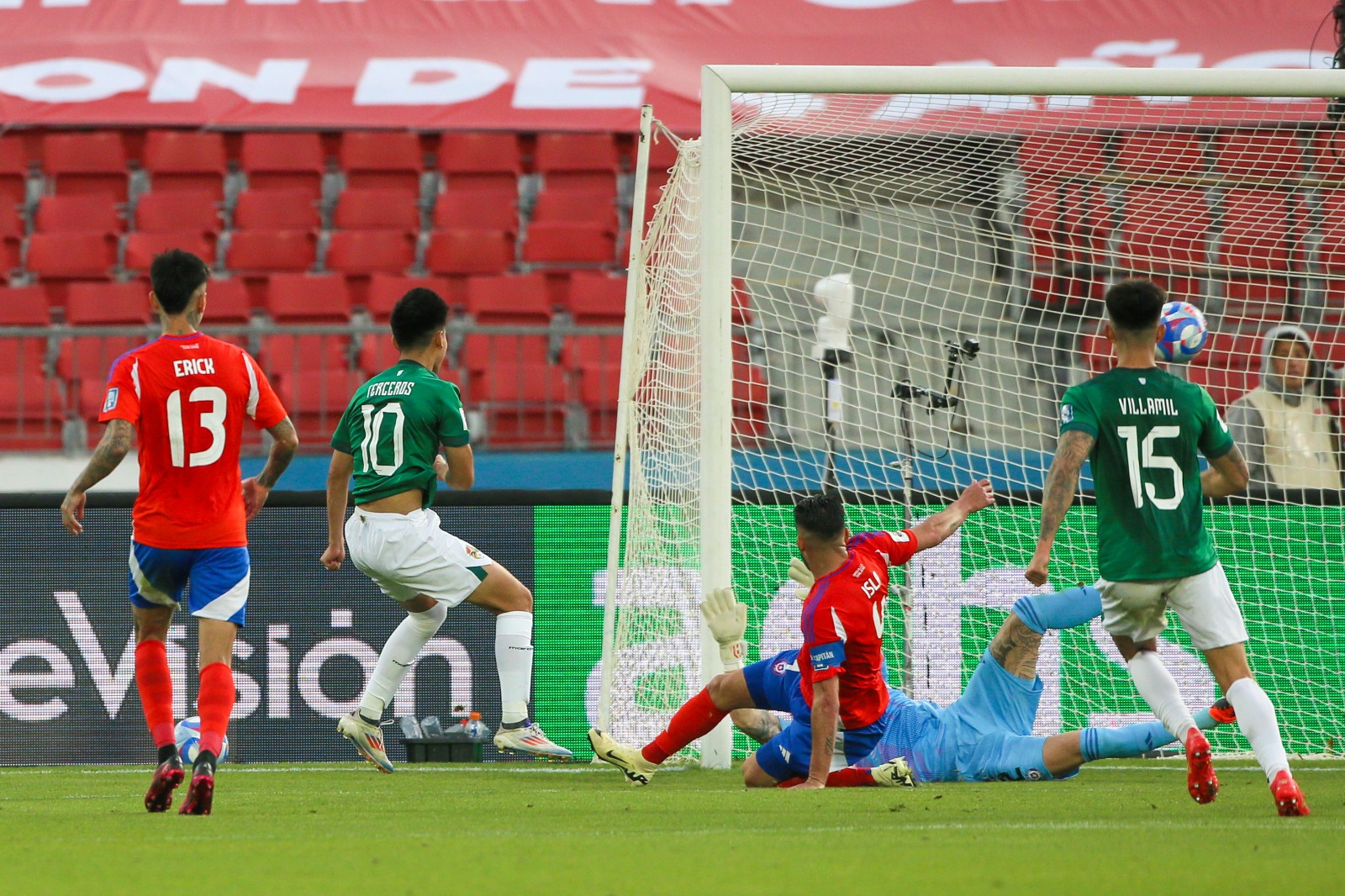 Bolivia consigue un monumental triunfo en Chile