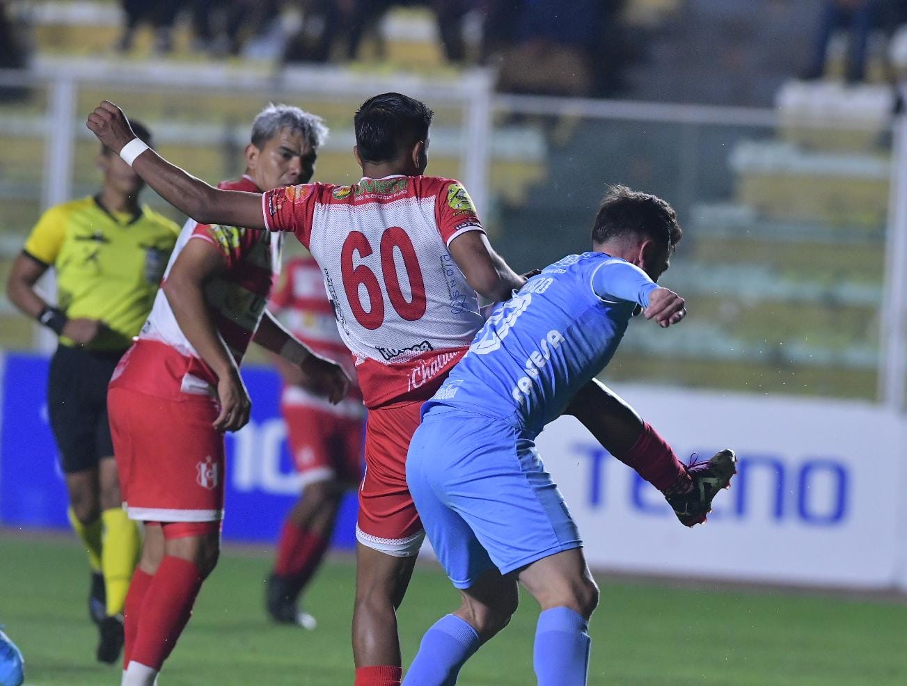 Bolívar golea a Independiente y es líder con 7 puntos más que The Strongest