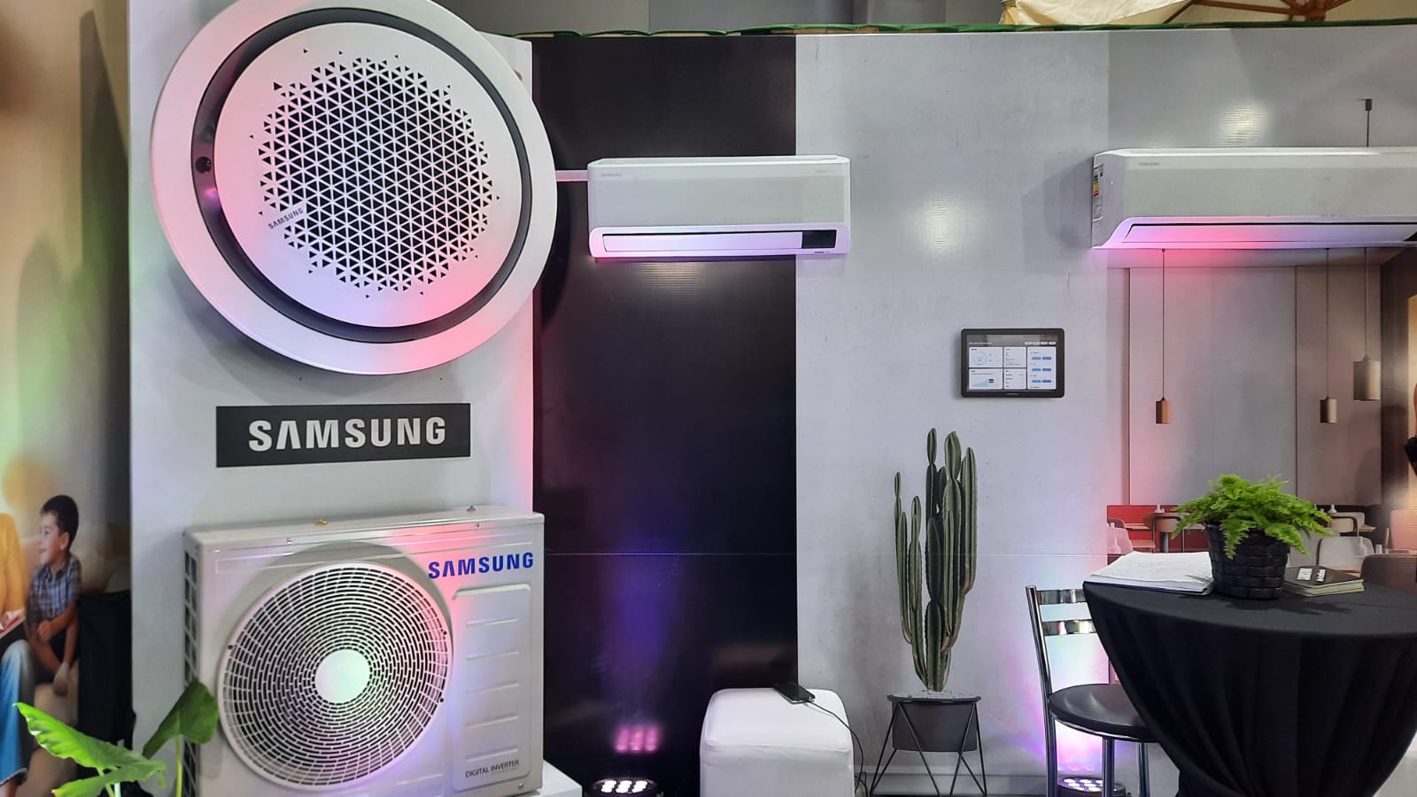 Samsung y SEGITEK presentan innovadores aires acondicionados en Expocruz 2024