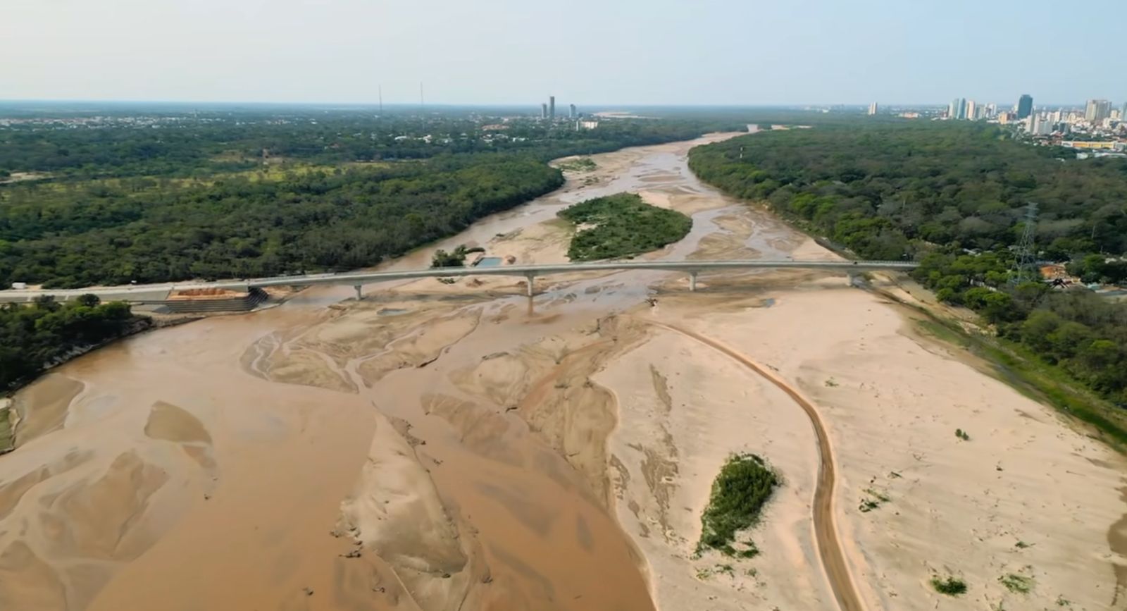 Soboce aportó con tecnología, cemento y hormigones al Puente Urubó Village que une Santa Cruz con Porongo