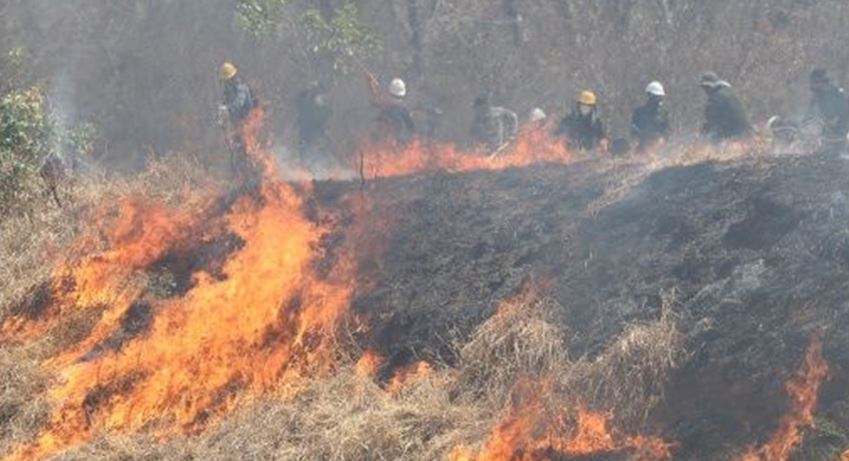  Chaqueos vuelven a generar incendios donde ya no había fuego y Santa Cruz tiene la peor calidad del aire