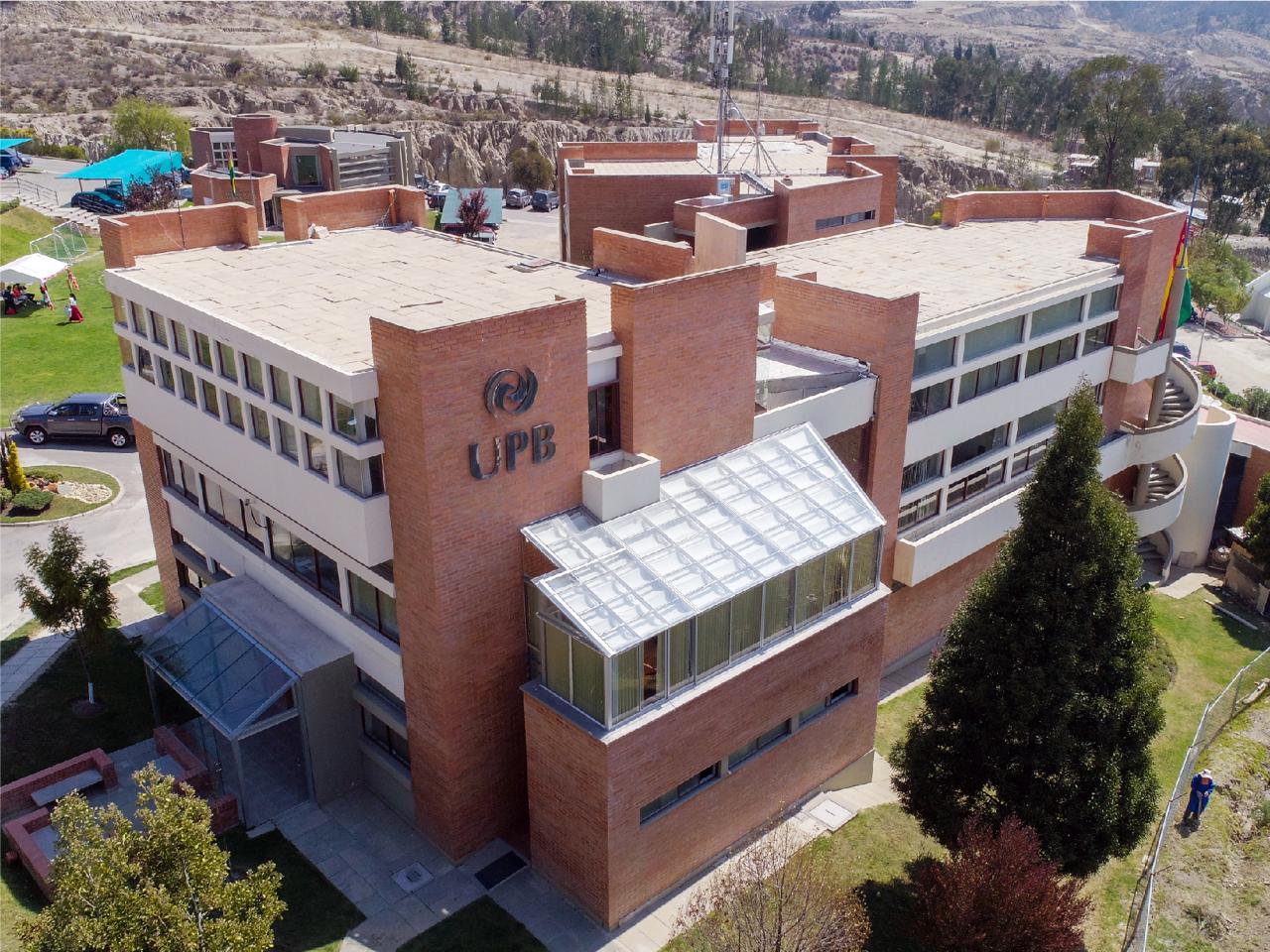 UPB es sinónimo de excelencia académica, innovación tecnológica y compromiso con el emprendimiento empresarial