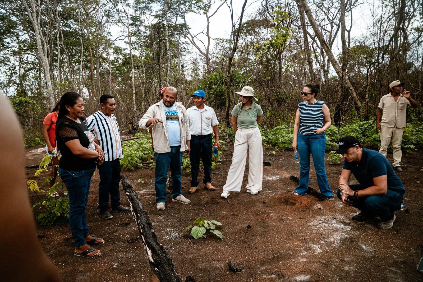 Con la firme decisión de salir adelante, la comunidad Santa Rita da el primer paso para restaurar sus suelos