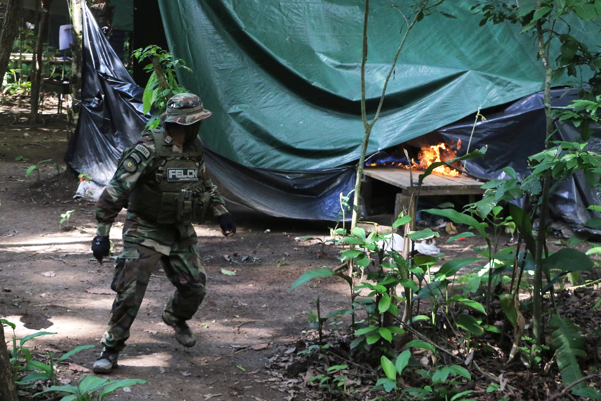 La fuerza antidrogas destruyó un "megalaboratorio" de cristalización de cocaína