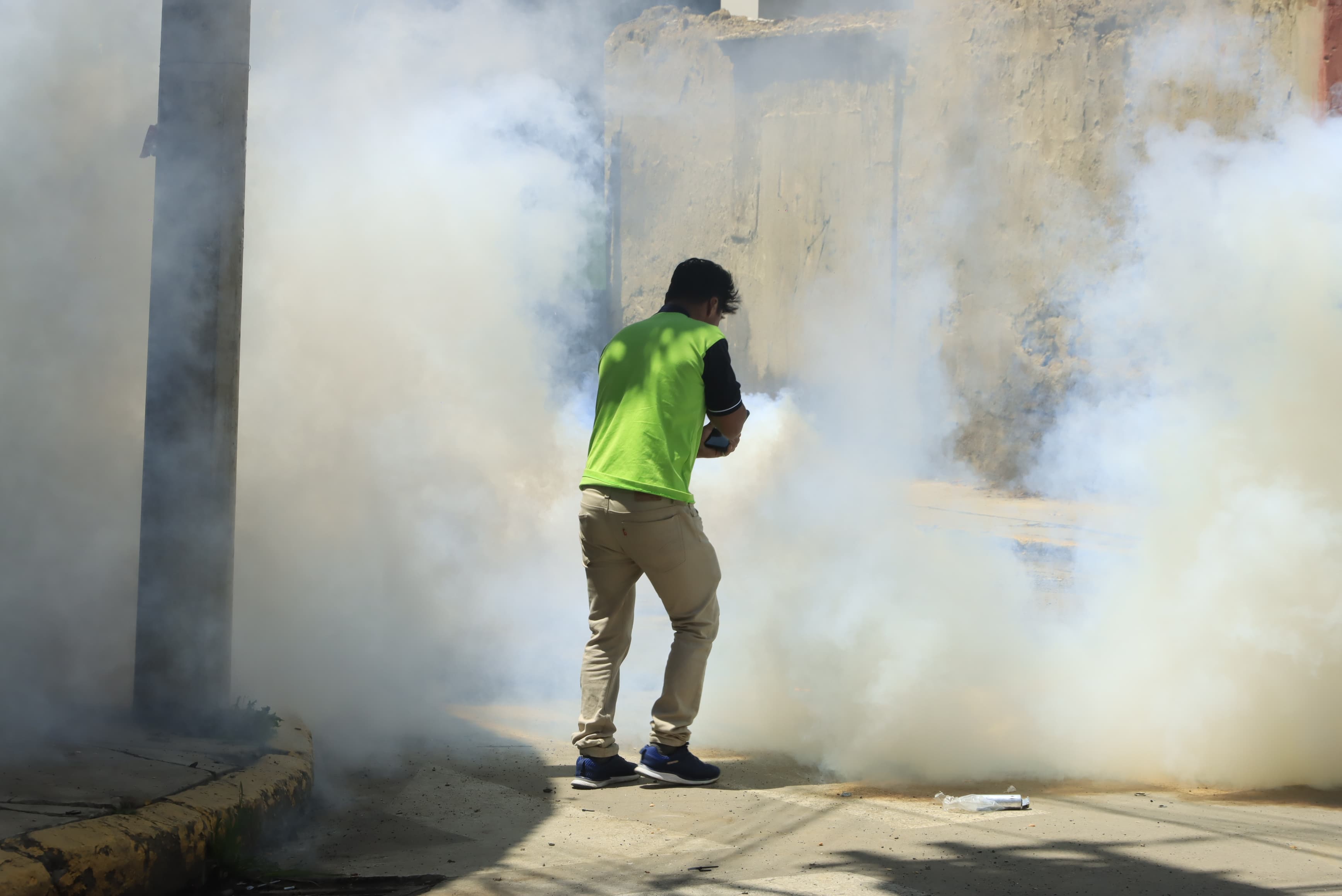 Campesinos evistas se enfrentan con la Policía en Cochabamba