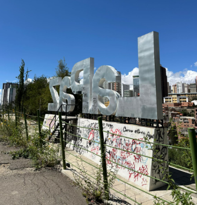 Área deportiva y de esparcimiento del PUC, en estado de abandono