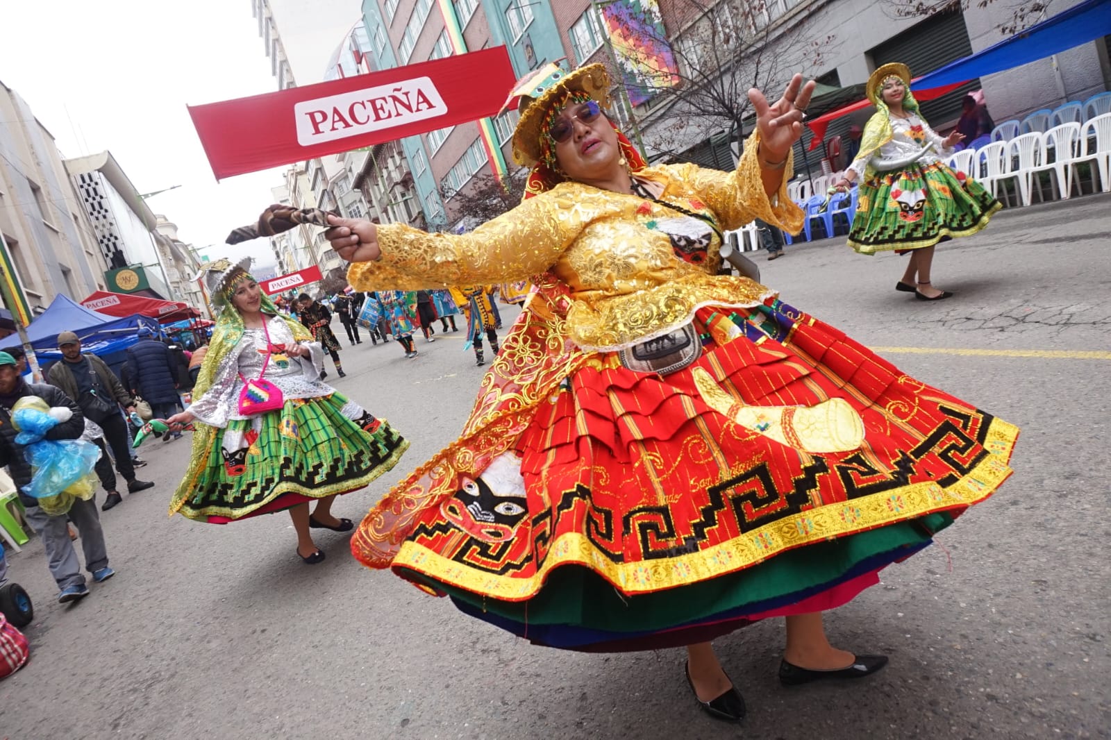 El Jisk'a Anata del Bicentenario llenó de color y tradición el centro paceño 