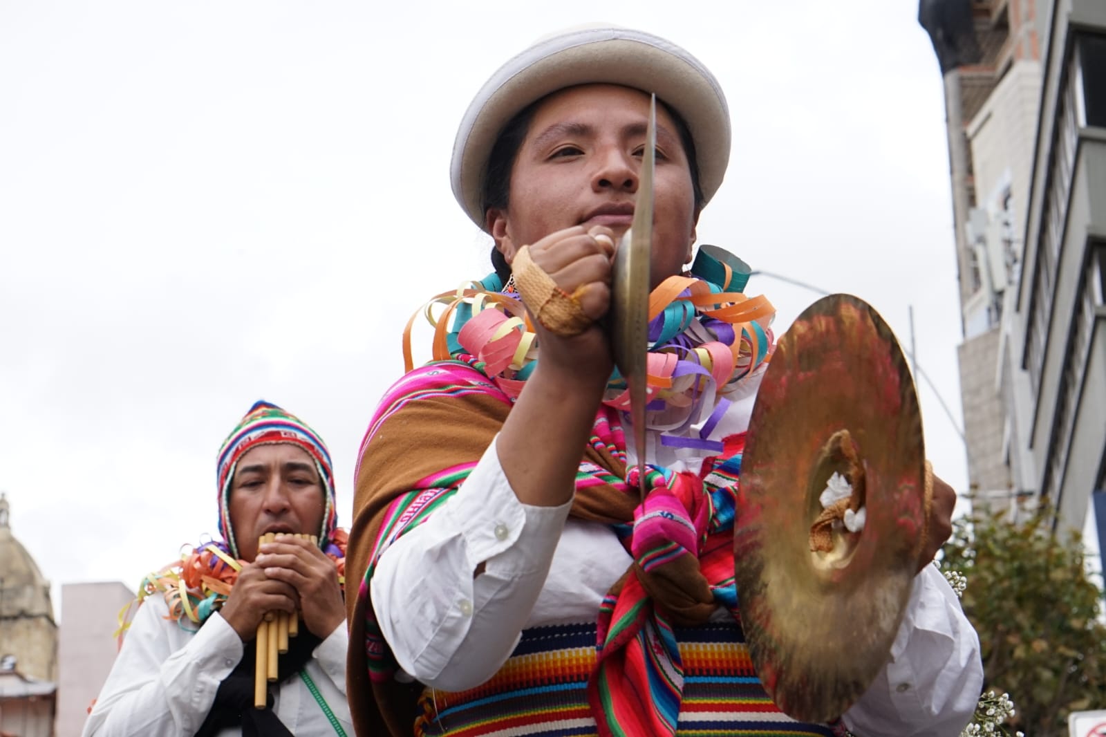 El Jisk'a Anata del Bicentenario llenó de color y tradición el centro paceño 