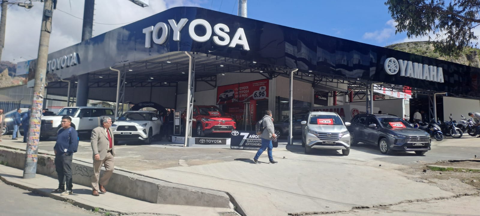 TOYOSA regresa a la zona Sur de La Paz con un nuevo showroom en la Curva de Holguín