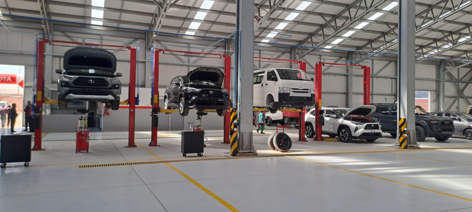  TOYOSA, inaugura un nuevo Showroom y Taller PDS en la ciudad de El Alto