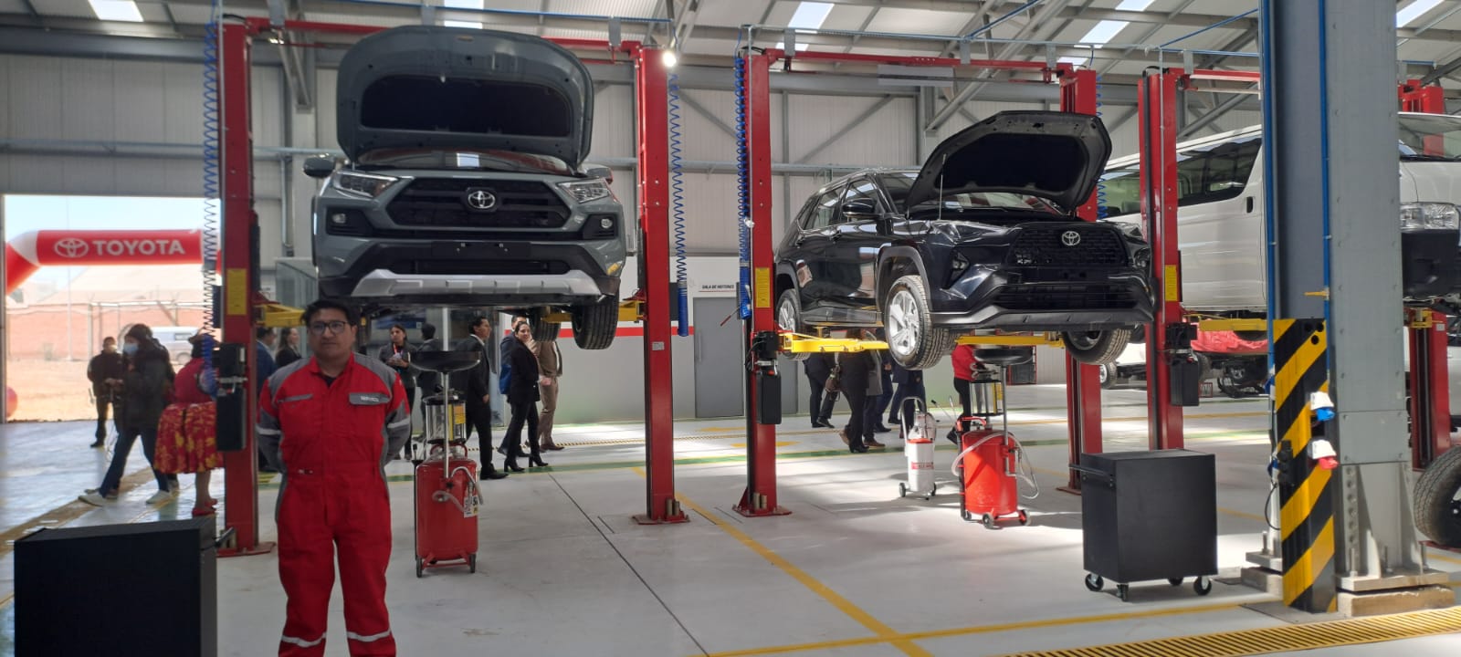  TOYOSA, inaugura un nuevo Showroom y Taller PDS en la ciudad de El Alto