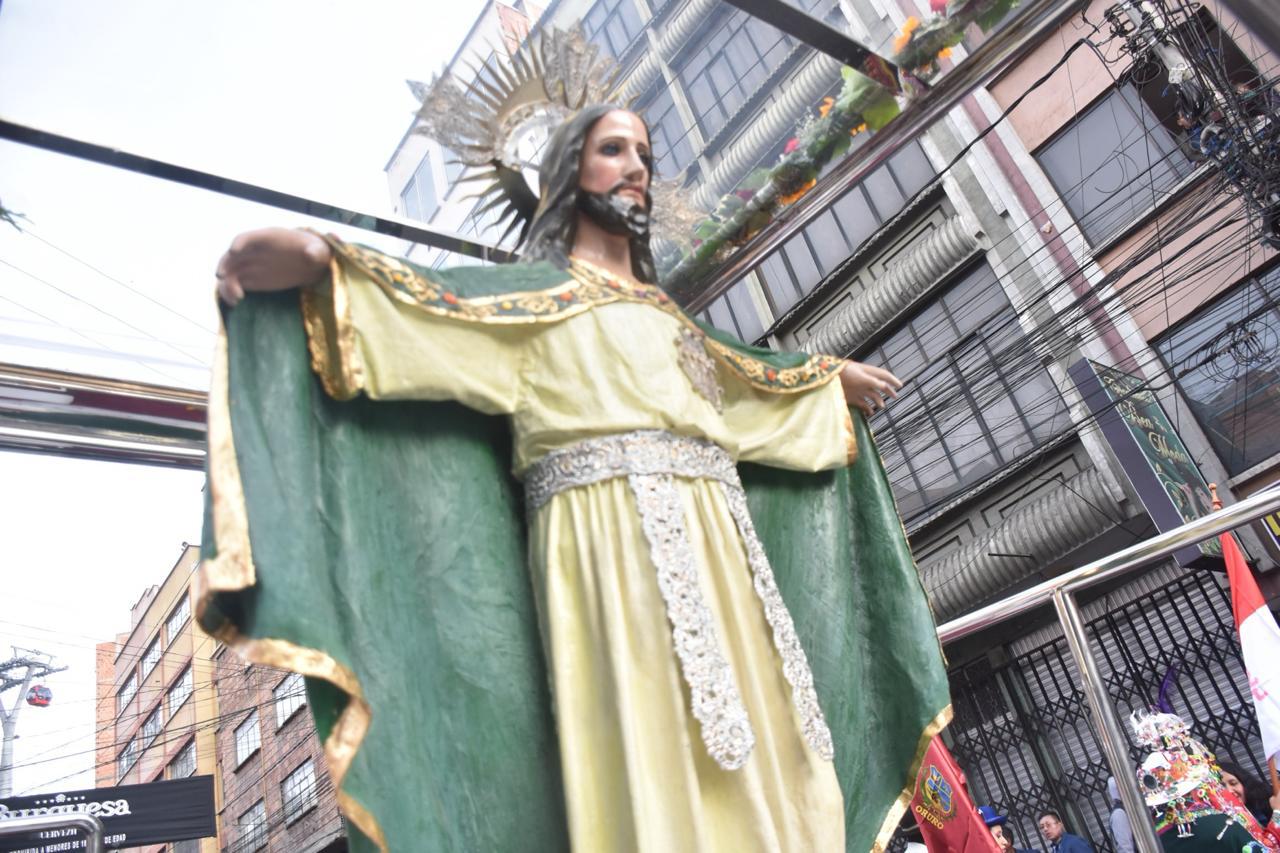 El Gran Poder comienza con un pedido de paz y unidad para Bolivia 
