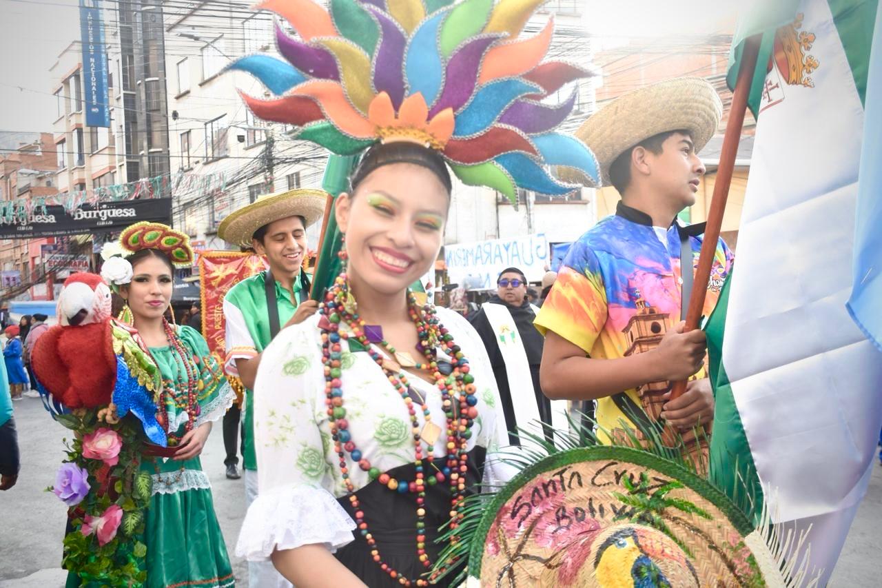 El Gran Poder comienza con un pedido de paz y unidad para Bolivia 