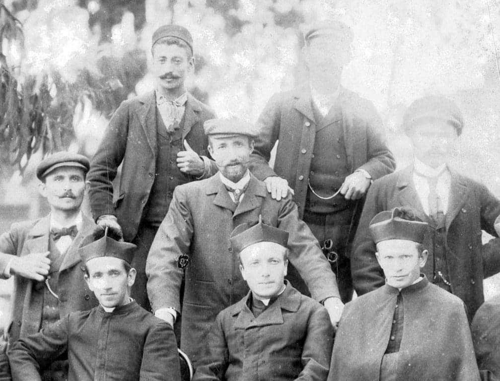 Una colecta y la travesía desde Génova: la historia del monumento de Pedro Domingo Murillo 