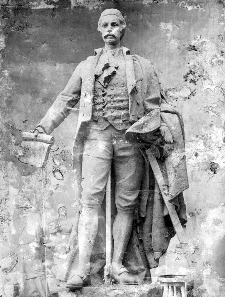 Una colecta y la travesía desde Génova: la historia del monumento de Pedro Domingo Murillo 