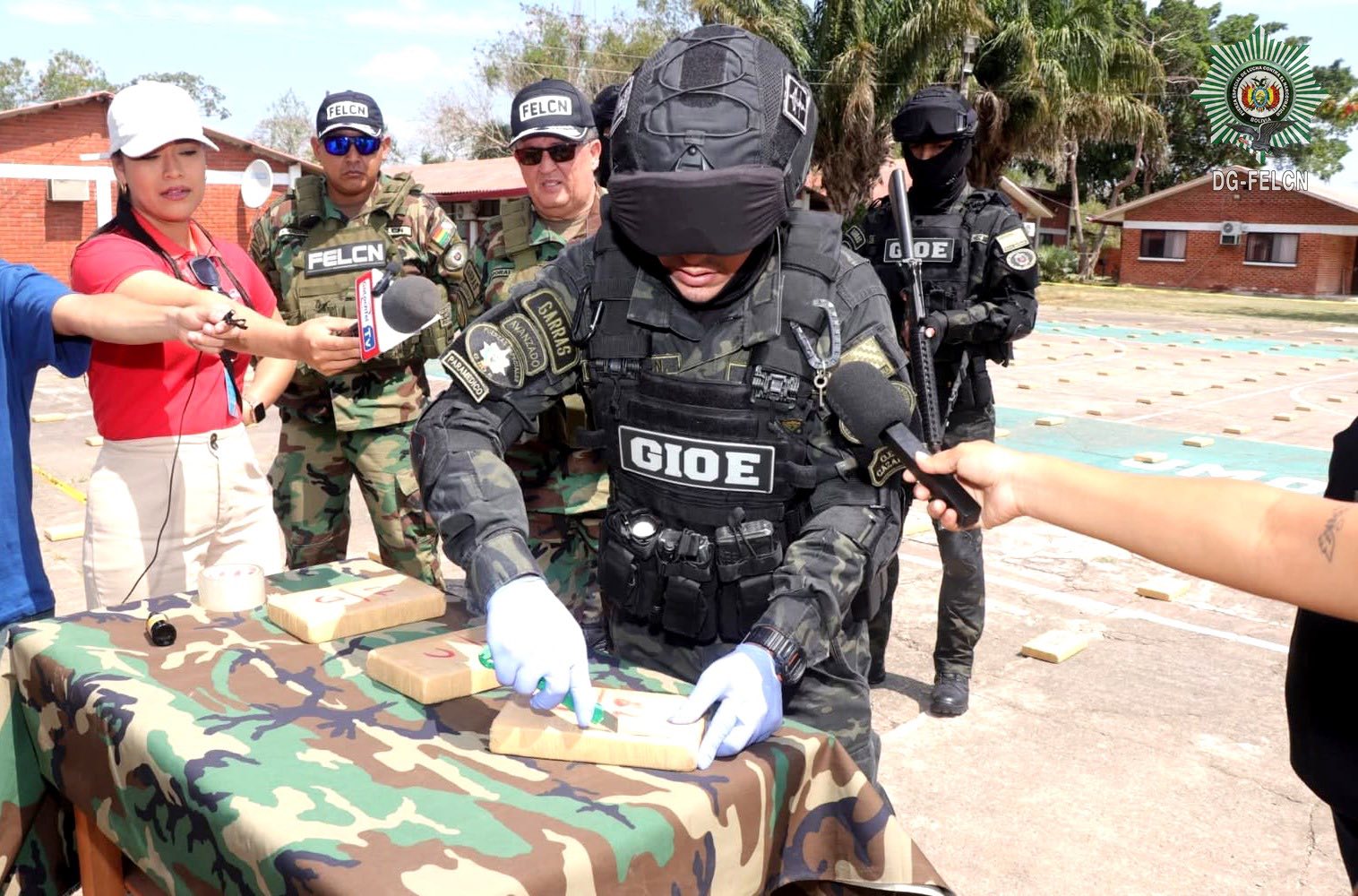 FELCN decomisa casi media tonelada de droga y aprehende a tres personas en Beni